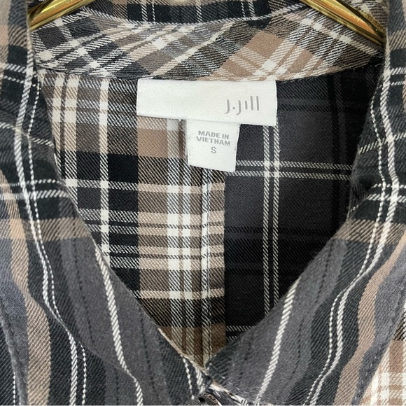 ⭐️2/$20 J Jill Plaid Multi Plaid Patchwork Button Down Tunic Flannel Blouse - Picture 16 of 16